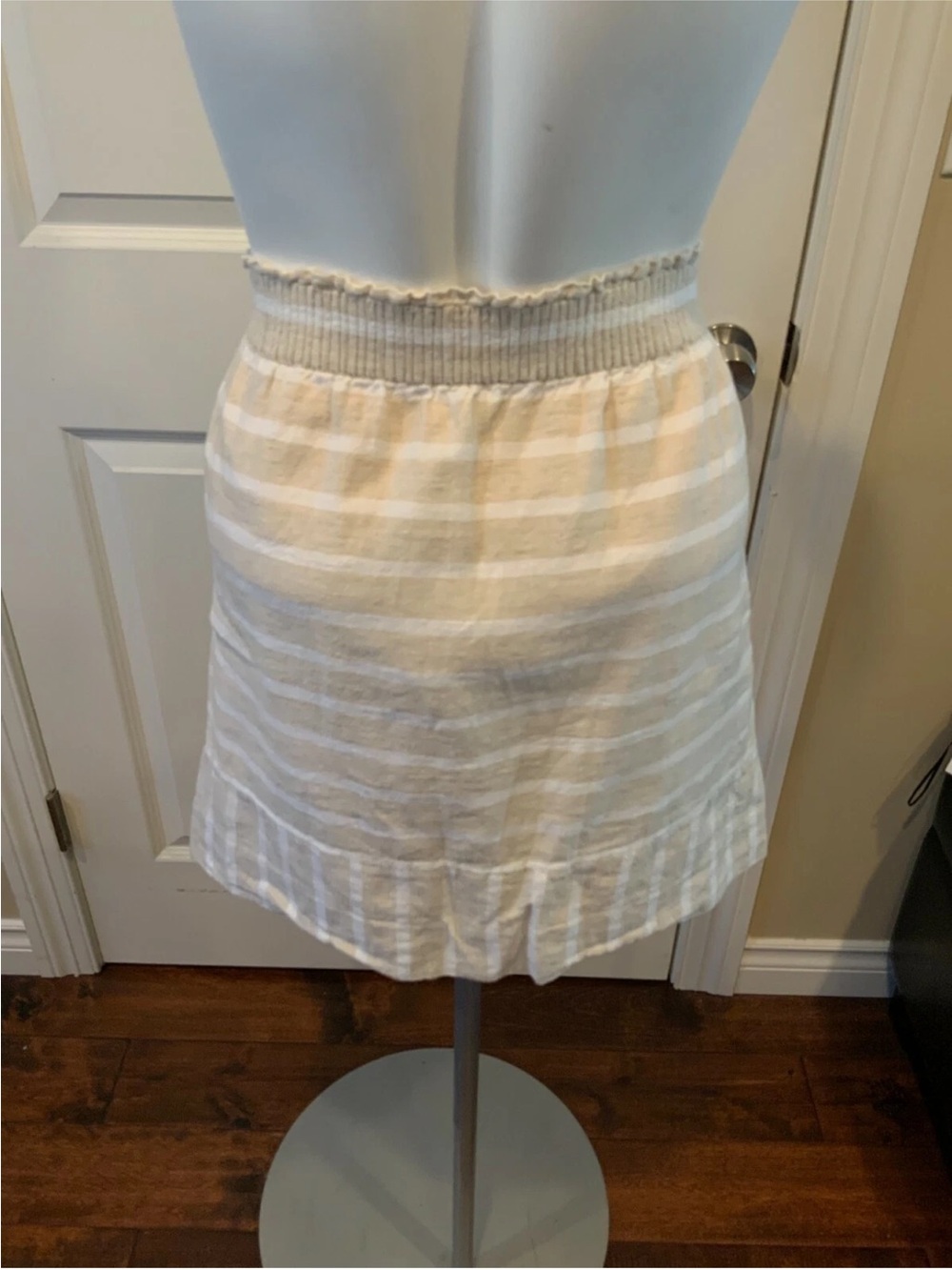 J Crew Linen-Blend Striped Elastic-Waist Mini Skirt - Cream/White - 6 - Picture 5 of 6